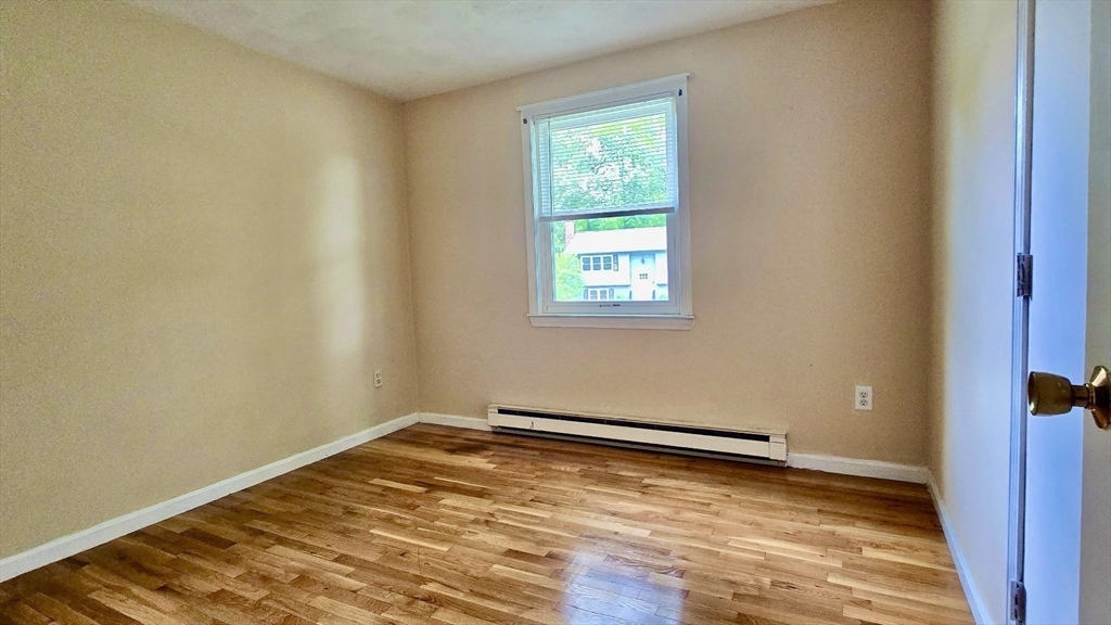 3 bed, 2 bath apartment for rent at 3 Concord Rd, Shrewsbury — photo 17 of 24