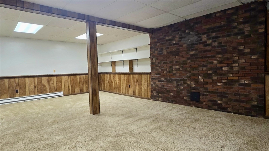 3 bed, 2 bath apartment for rent at 3 Concord Rd, Shrewsbury — photo 21 of 24