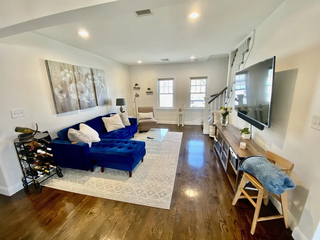1 bed, 1 bath apartment for rent at 3 Conn St Unit 2, Woburn — photo 5 of 22