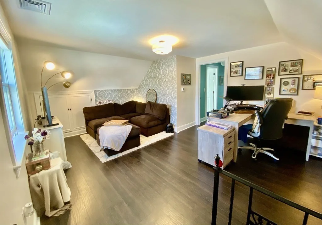 1 bed, 1 bath apartment for rent at 3 Conn St Unit 3, Downtown — photo 2 of 17