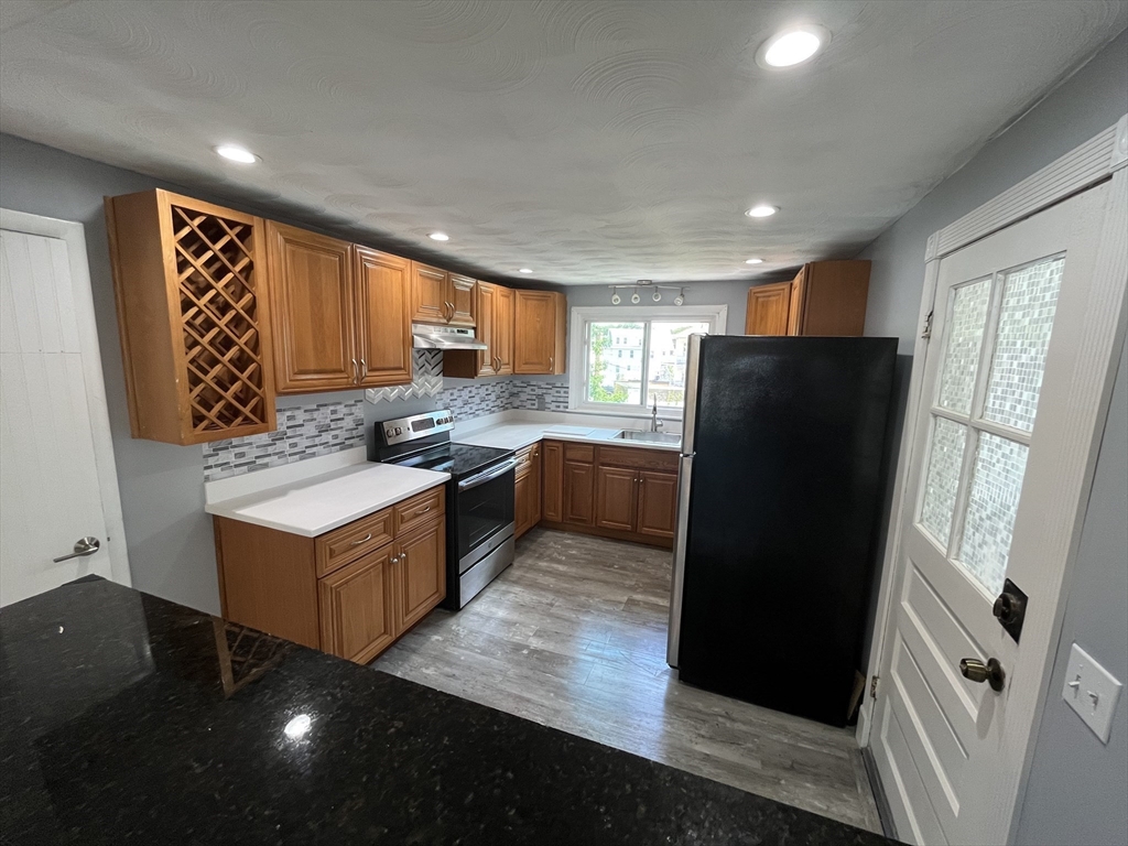 3 bed, 1 bath apartment for rent at 3 Corman Rd Unit 2, Mattapan — photo 6 of 17