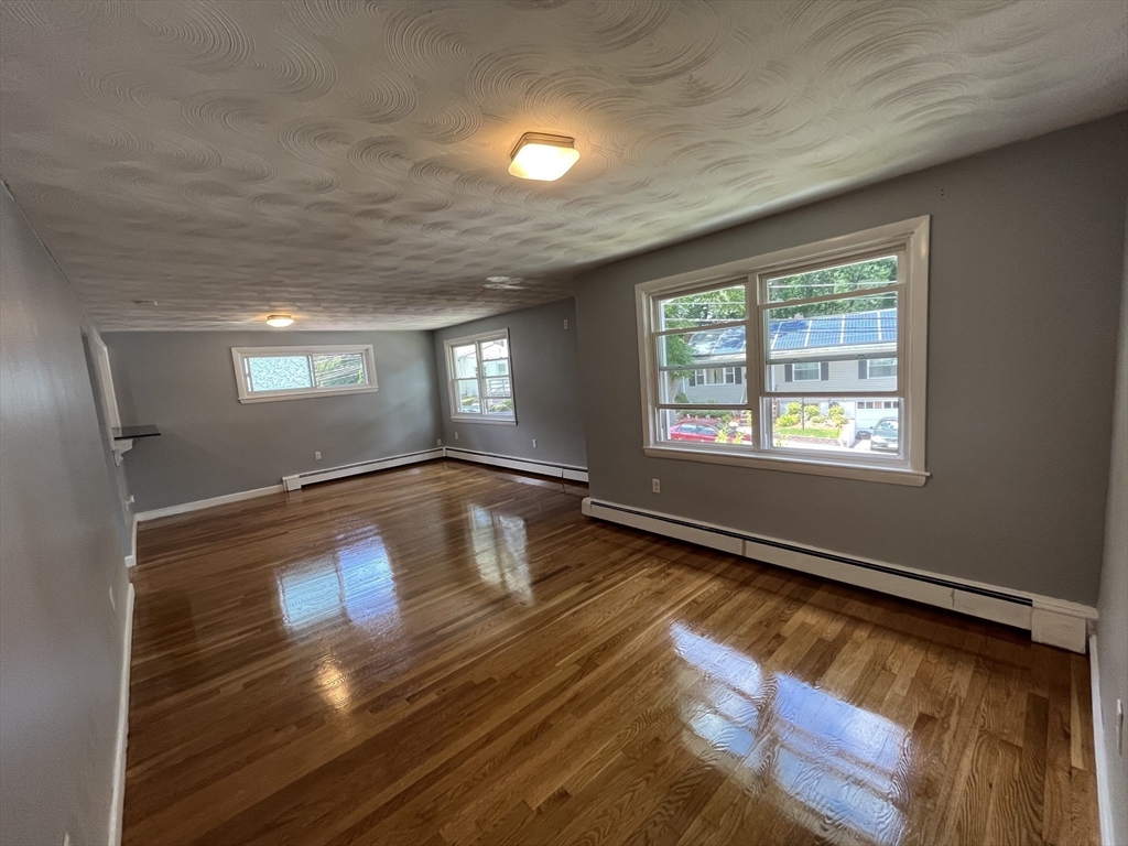 3 bed, 1 bath apartment for rent at 3 Corman Rd Unit 2, Mattapan — photo 4 of 17