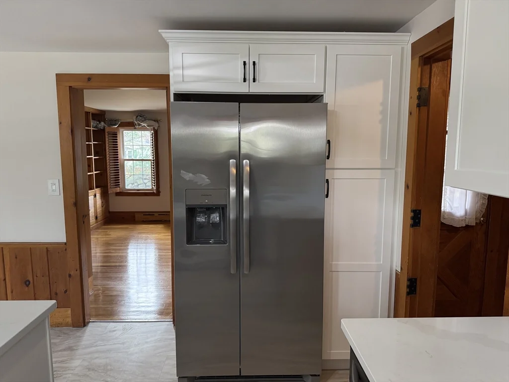 3 bed, 2 bath apartment for rent at 3 Crescent St Unit 3, West Bridgewater — photo 5 of 31