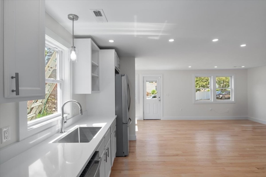 3 bed, 1 bath apartment for rent at 3 Cummings Cir, Randolph — photo 8 of 39