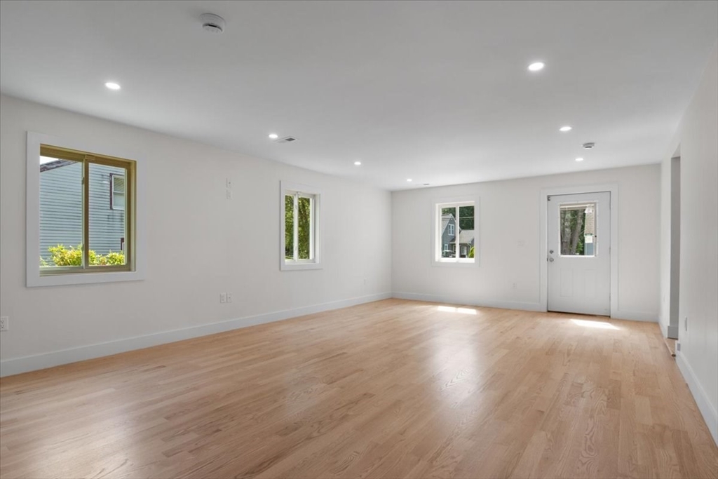 3 bed, 1 bath apartment for rent at 3 Cummings Cir, Randolph — photo 26 of 39