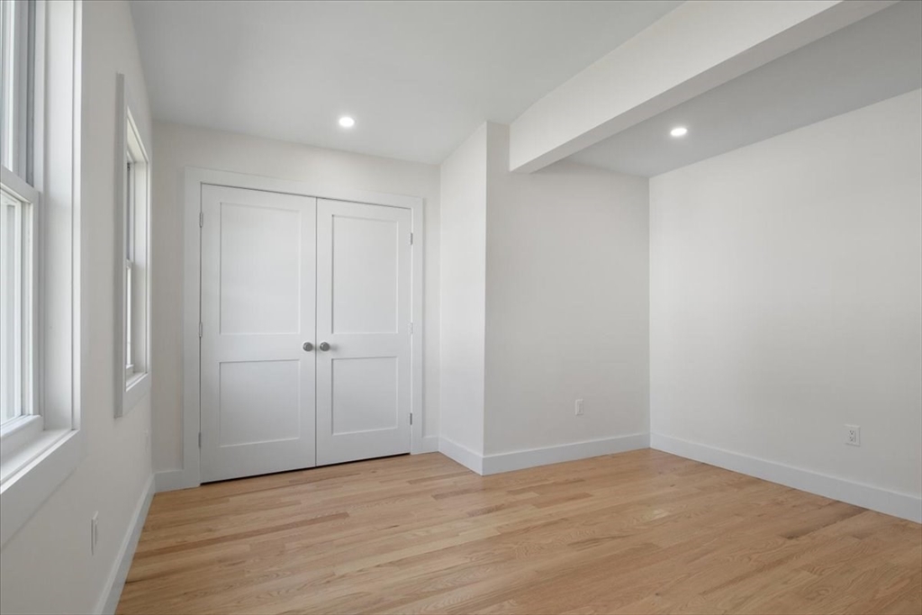 3 bed, 1 bath apartment for rent at 3 Cummings Cir, Randolph — photo 25 of 39