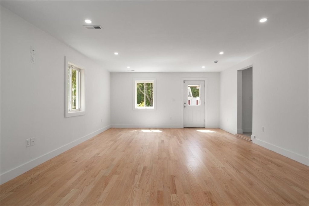 3 bed, 1 bath apartment for rent at 3 Cummings Cir, Randolph — photo 21 of 39