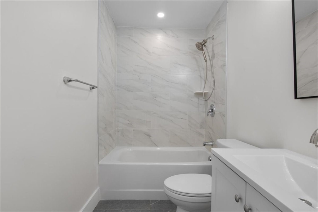 3 bed, 1 bath apartment for rent at 3 Cummings Cir, Randolph — photo 14 of 39