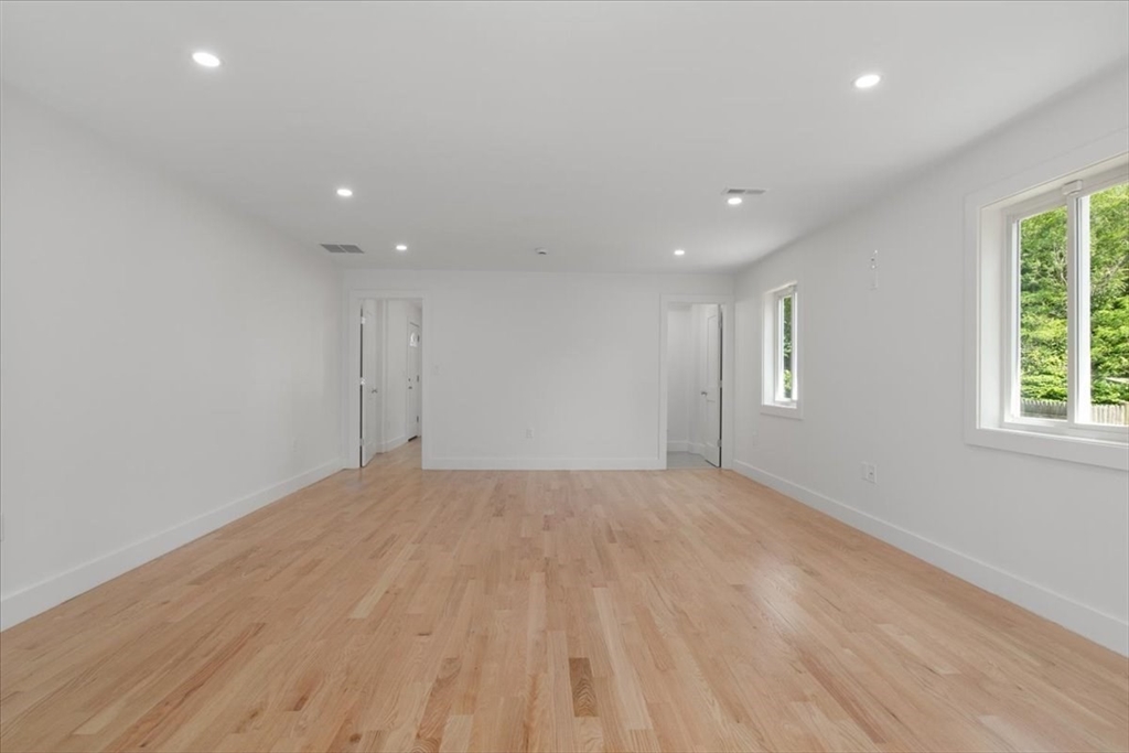 3 bed, 1 bath apartment for rent at 3 Cummings Cir, Randolph — photo 19 of 39