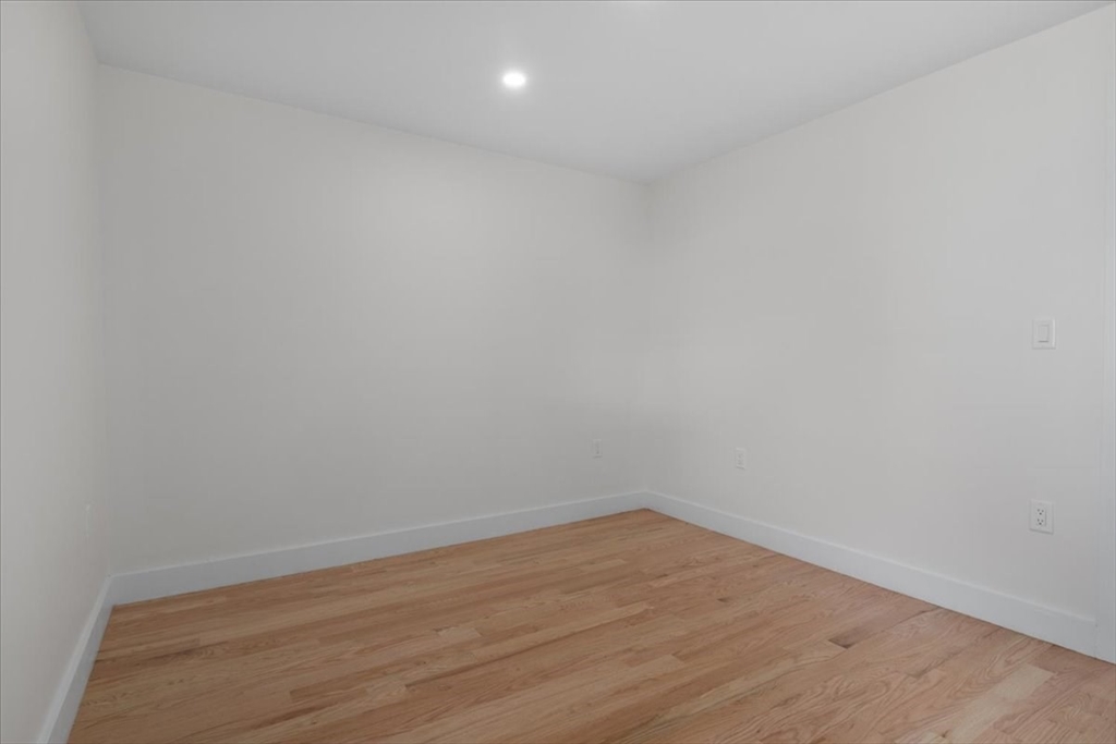 3 bed, 1 bath apartment for rent at 3 Cummings Cir, Randolph — photo 29 of 39