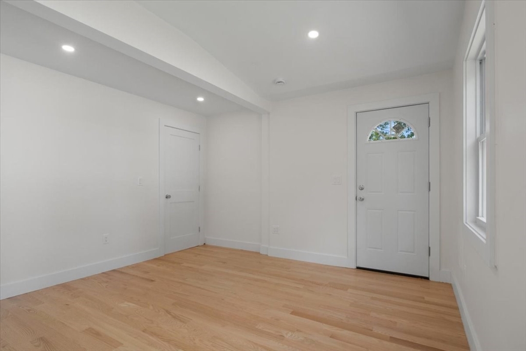 3 bed, 1 bath apartment for rent at 3 Cummings Cir, Randolph — photo 24 of 39