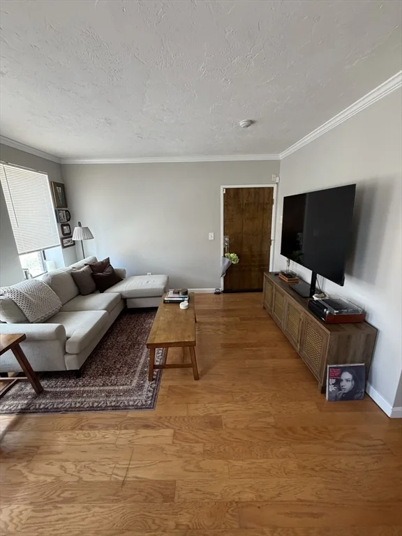2 bed, 1 bath apartment for rent at 3 Cypress Rd Unit 304, Brighton — photo 10 of 13