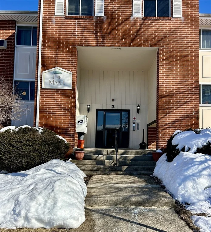 2 bed, 1 bath apartment for rent at 3 Dailey St Unit B, Attleboro — photo 1 of 18