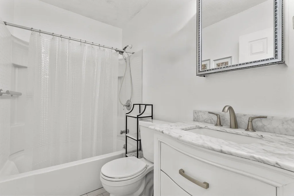 2 bed, 1 bath apartment for rent at 3 Dailey St Unit B, Attleboro — photo 10 of 18