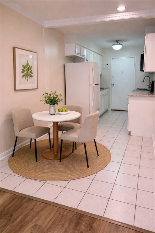 2 bed, 1 bath apartment for rent at 3 Dailey St Unit B, Attleboro — photo 3 of 18
