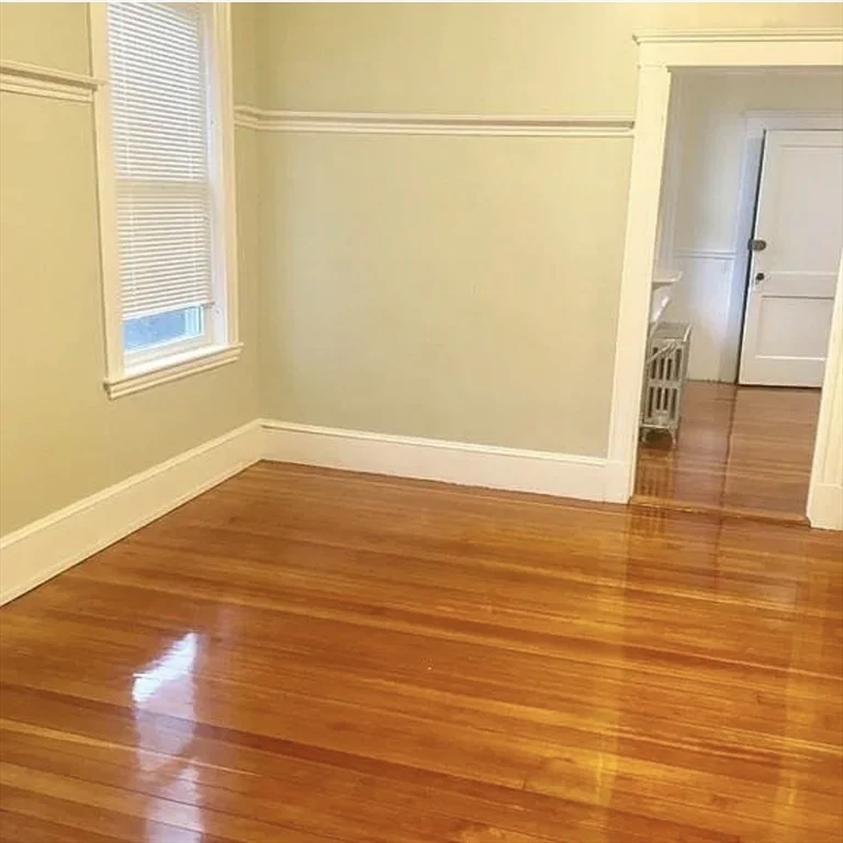 3 bed, 1 bath apartment for rent at 3 Dana Ave Unit 2, Hyde Park — photo 7 of 10