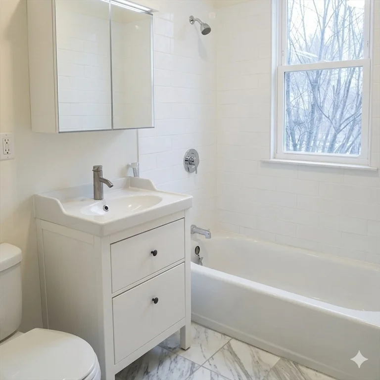 3 bed, 1 bath apartment for rent at 3 Dana Ave Unit 2, Hyde Park — photo 6 of 10