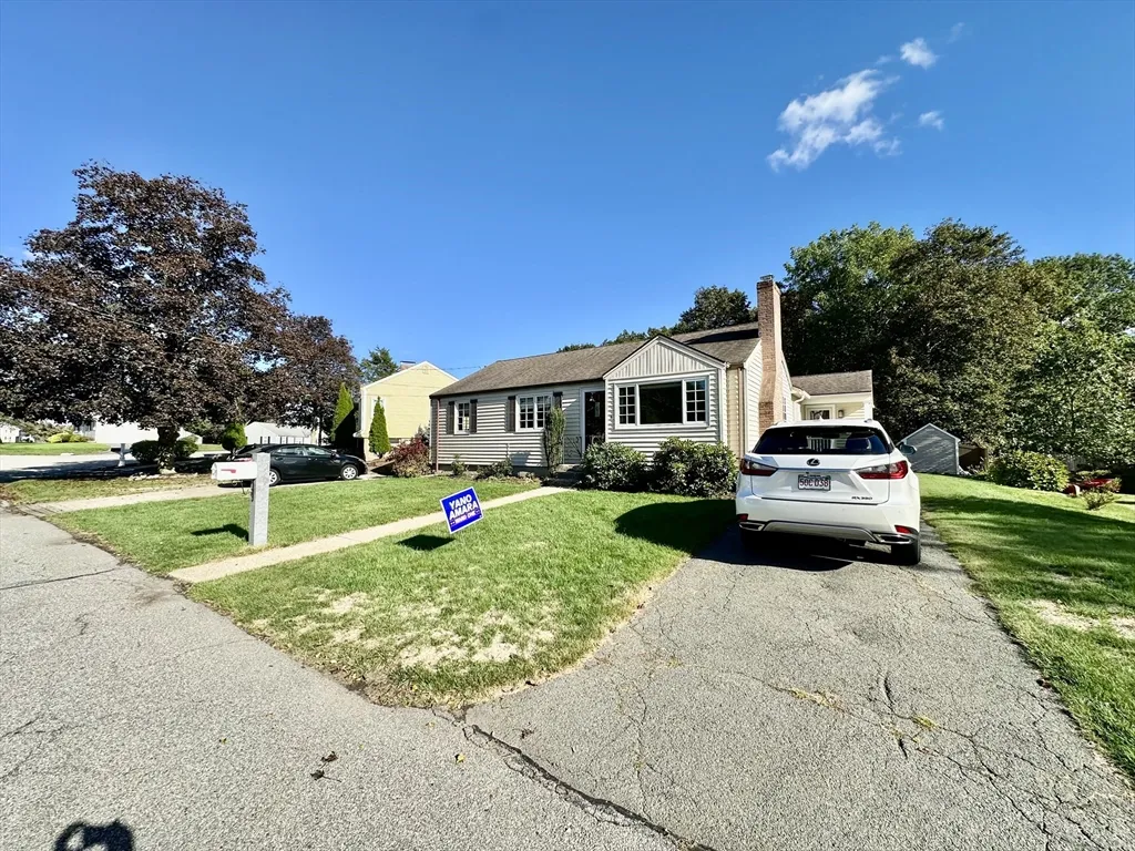4 bed, 2 bath apartment for rent at 3 Day Circle, Woburn — photo 42 of 42