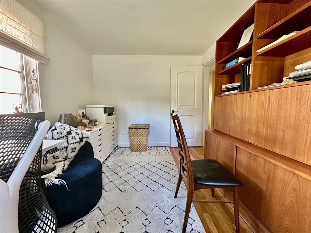 4 bed, 2 bath apartment for rent at 3 Day Circle, Woburn — photo 15 of 42