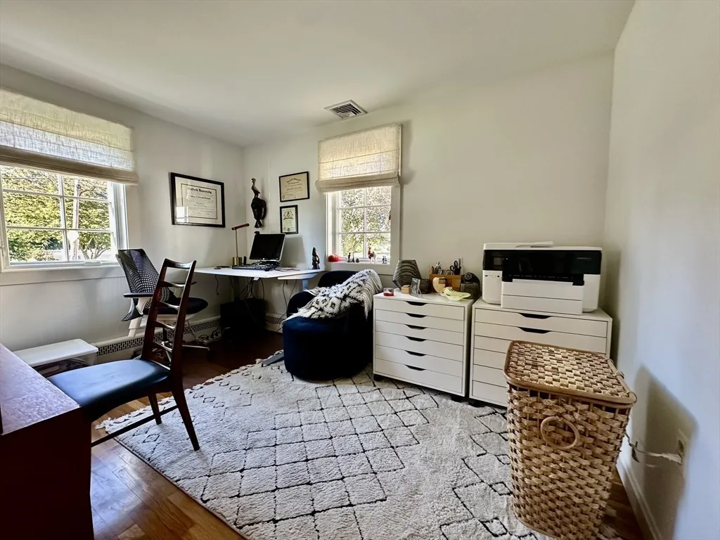 4 bed, 2 bath apartment for rent at 3 Day Circle, Woburn — photo 14 of 42