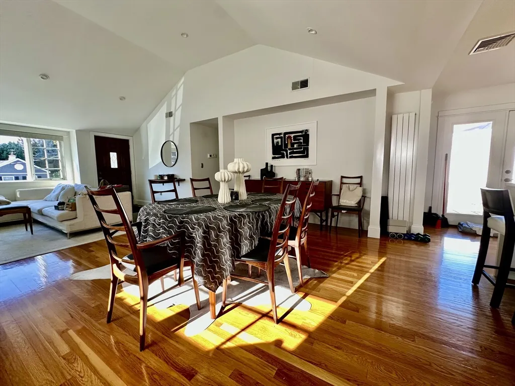 4 bed, 2 bath apartment for rent at 3 Day Circle, Woburn — photo 1 of 42