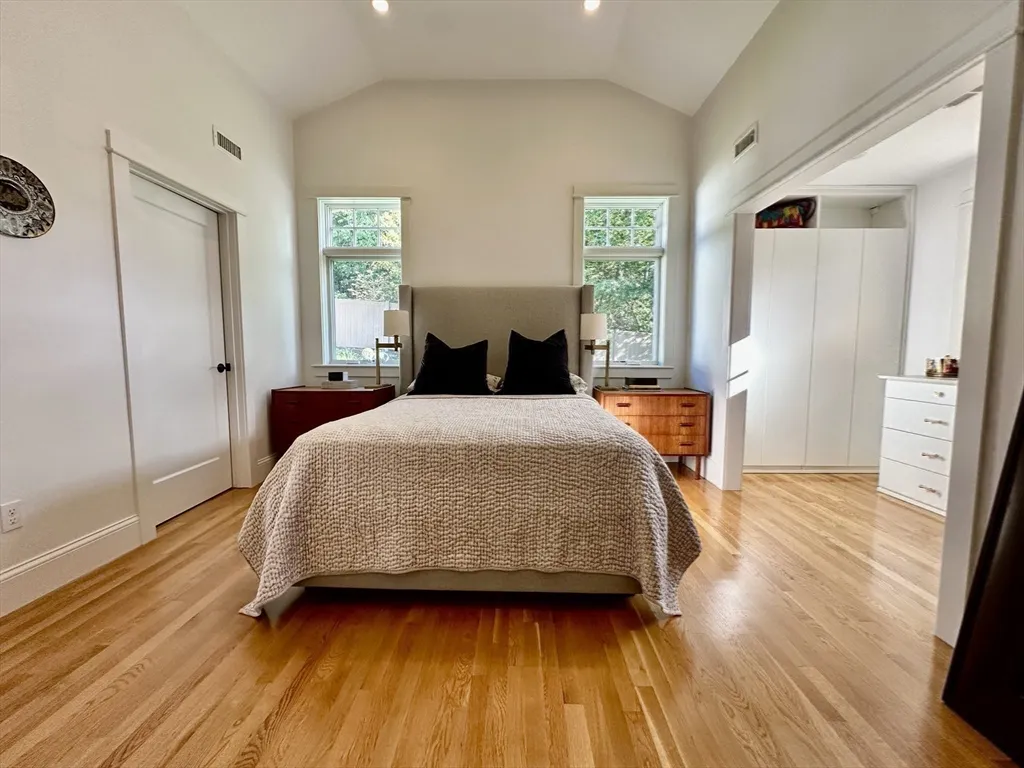 4 bed, 2 bath apartment for rent at 3 Day Circle, Woburn — photo 22 of 42