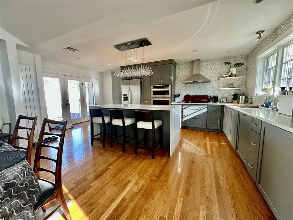 4 bed, 2 bath apartment for rent at 3 Day Circle, Woburn — photo 5 of 42