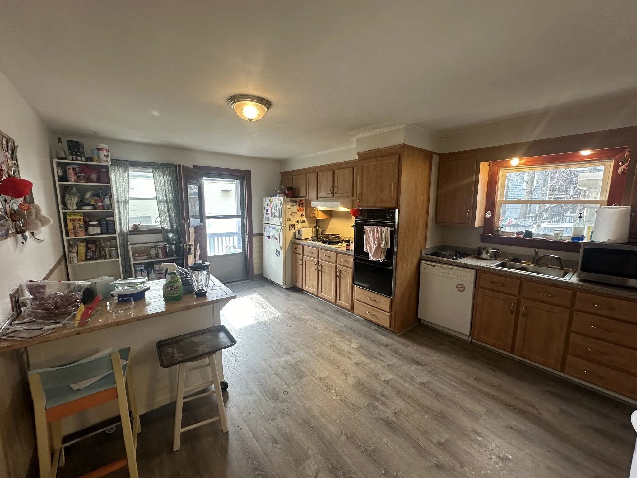 3 bed, 1.5 bath apartment for rent at 3 Day St Unit 3, North Cambridge — photo 2 of 18