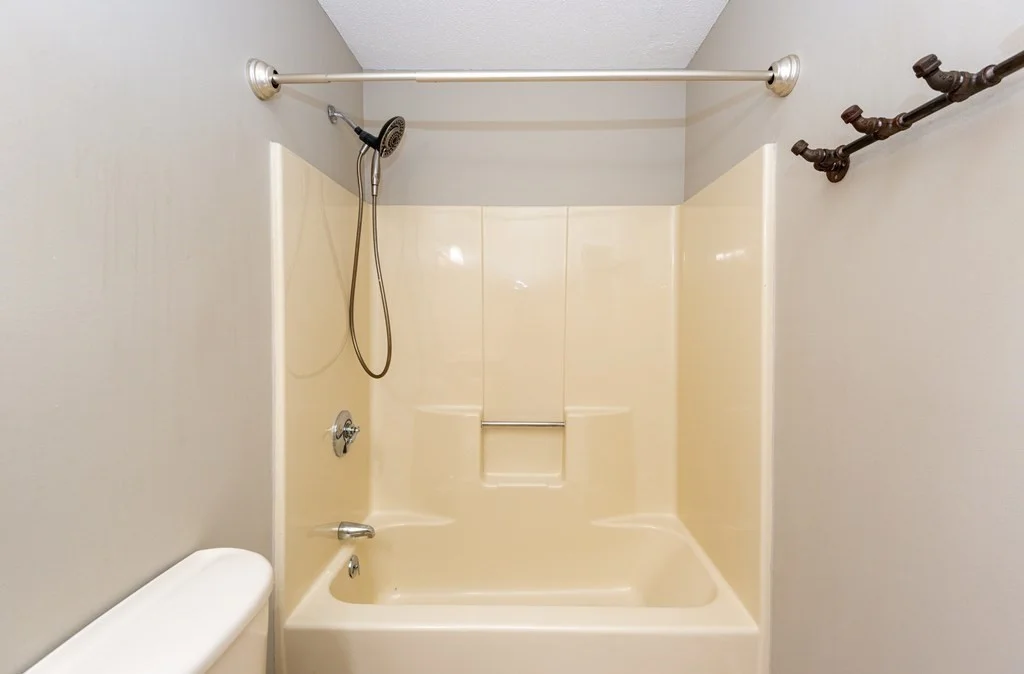 2 bed, 1 bath apartment for rent at 3 Dewey Dr Unit 3C, Salem — photo 25 of 34