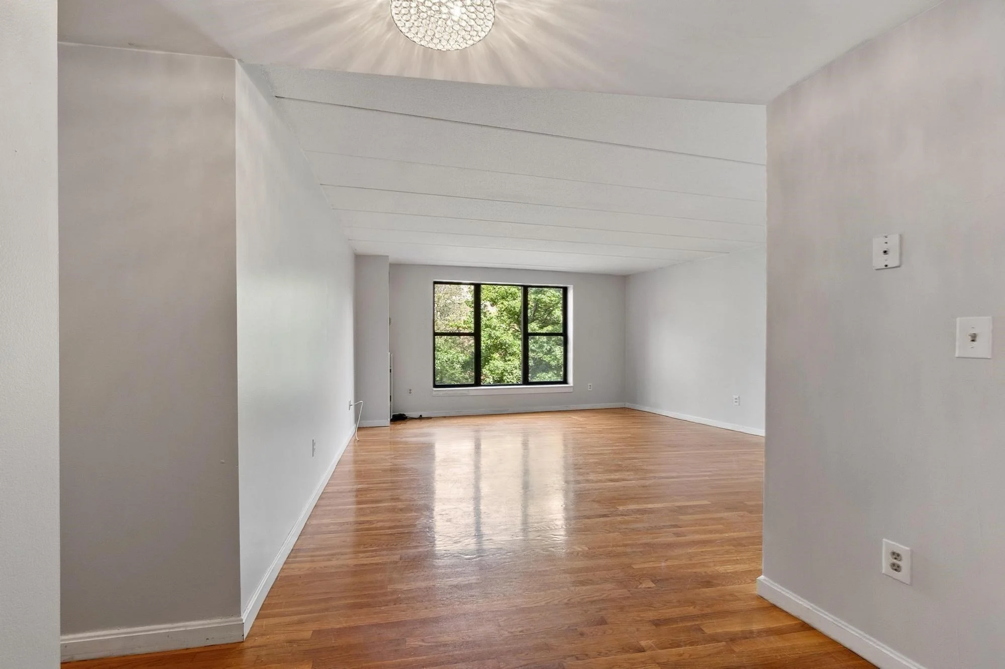 2 bed, 2 bath apartment for rent at 3 Douglas Park Unit 316, Roxbury — photo 8 of 33