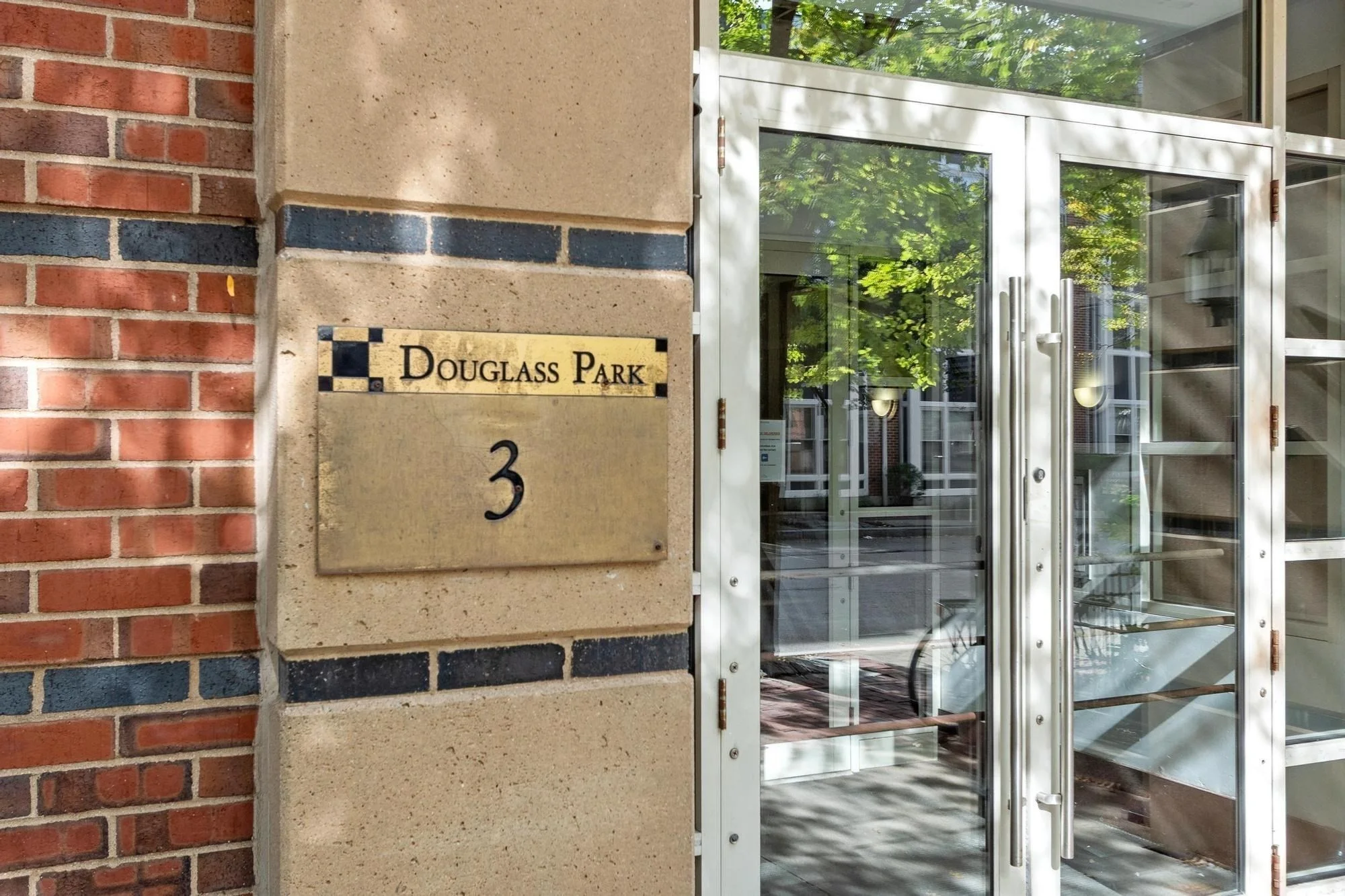 2 bed, 2 bath apartment for rent at 3 Douglas Park Unit 316, Roxbury — photo 3 of 33