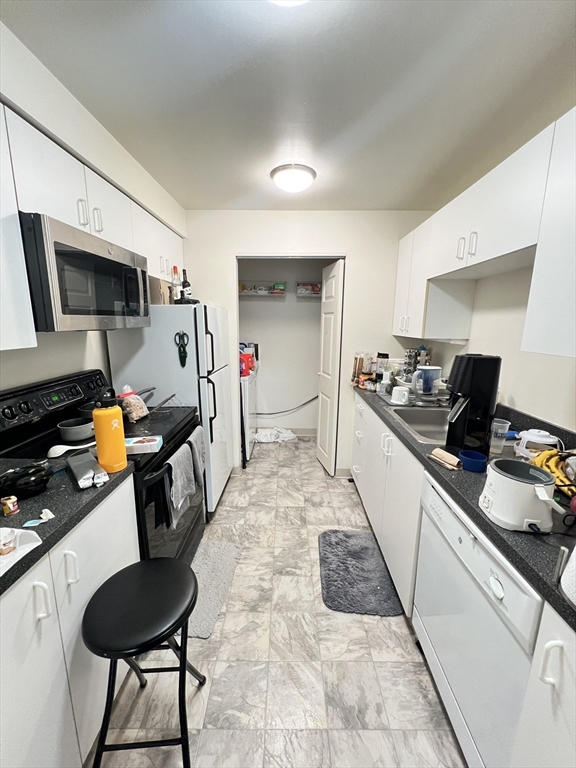 1 bed, 1 bath apartment for rent at 3 Douglass Park Unit 213, South End — photo 1 of 5