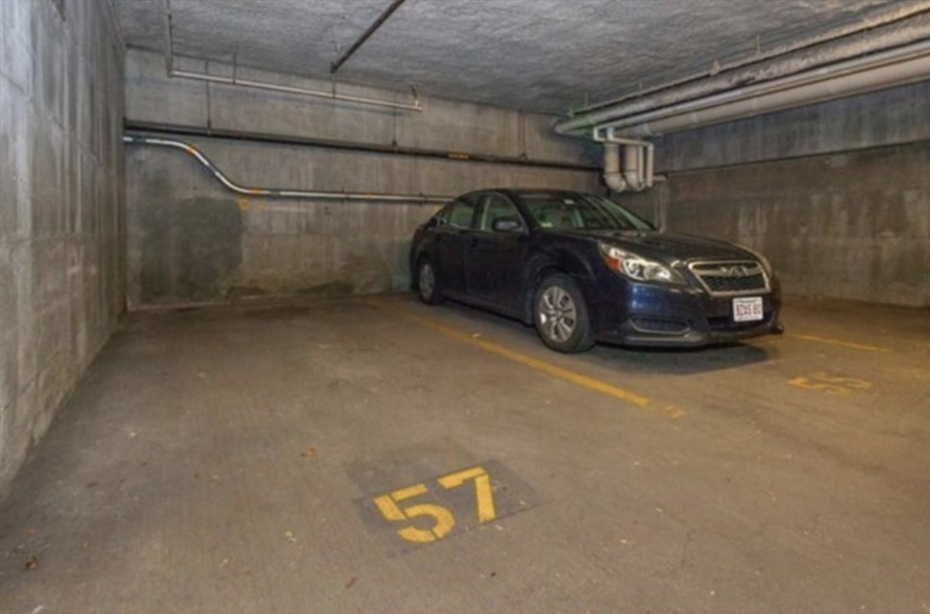 Studio bed apartment for rent at 3 Douglass Park Unit Garage, Boston