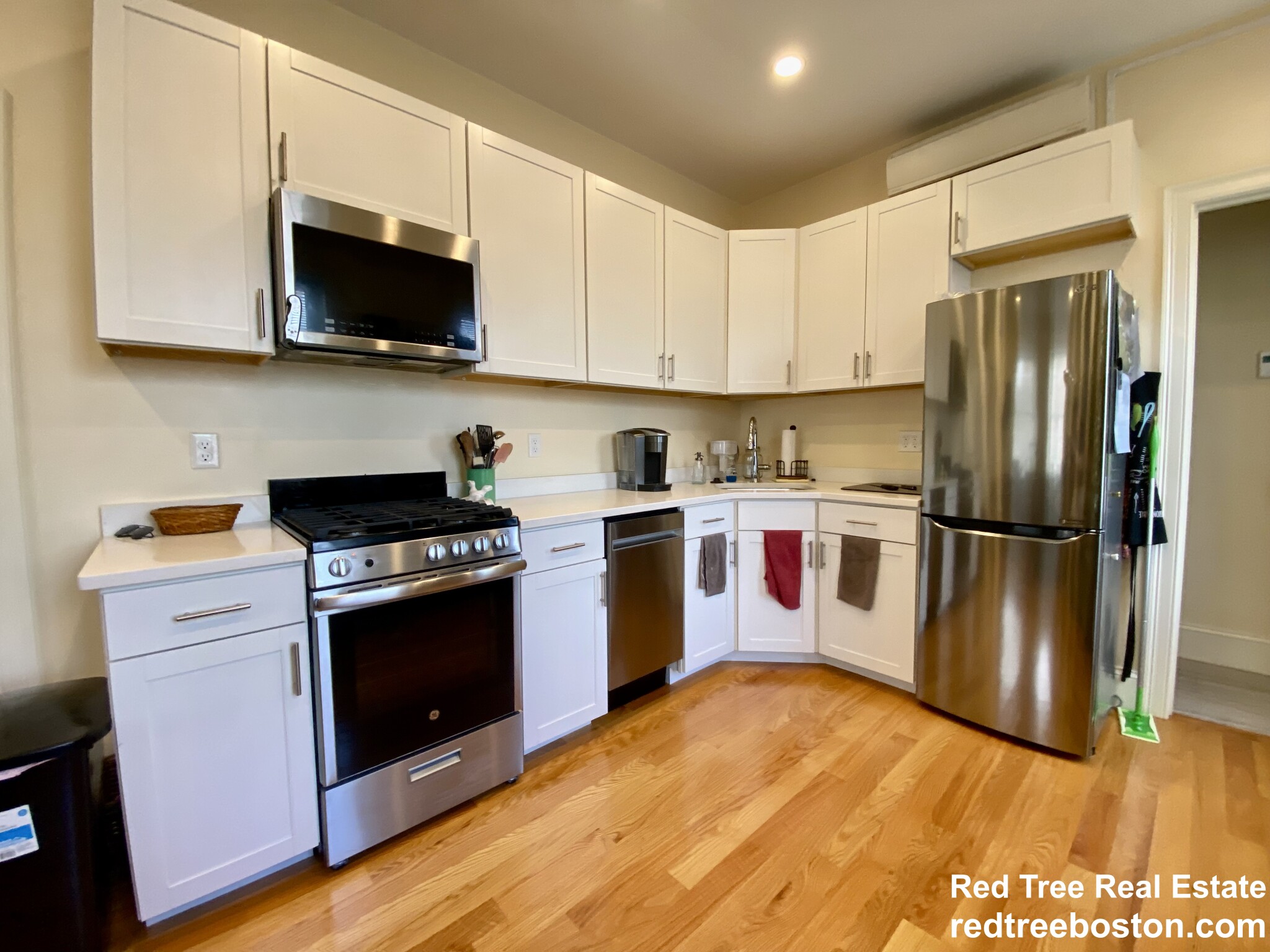 Studio bed, 1 bath apartment for rent at 3 Edwin St Unit 1, Dorchester