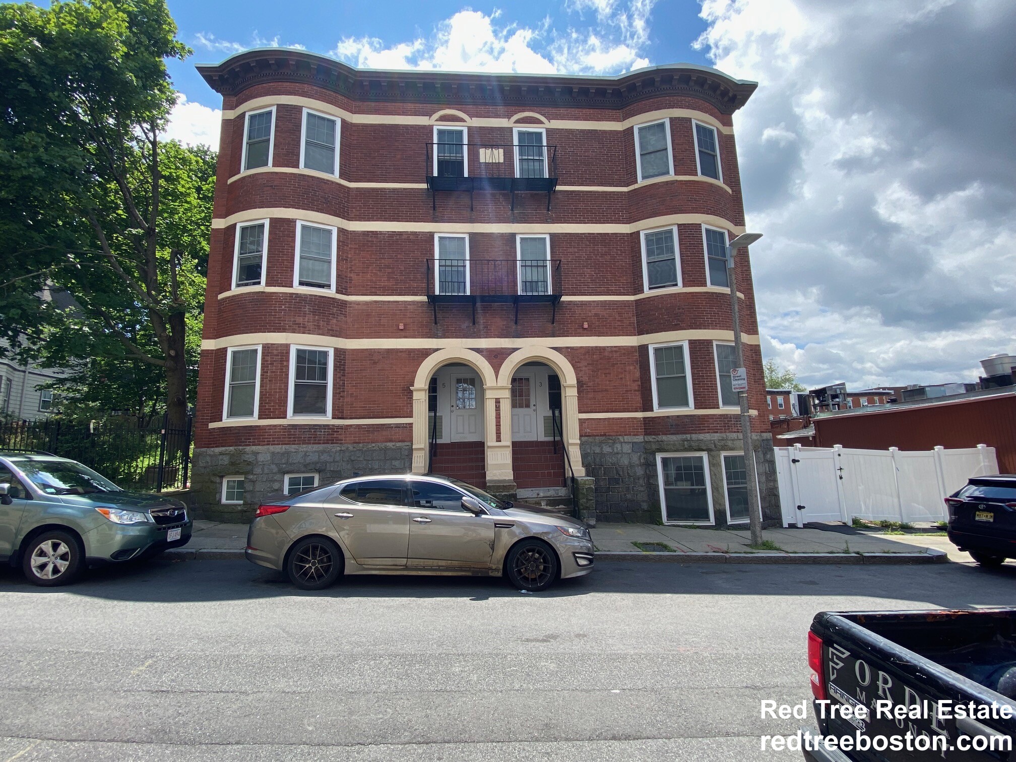 1 bed, 1 bath apartment for rent at 3 Edwin St Unit 3, Dorchester — photo 9 of 10