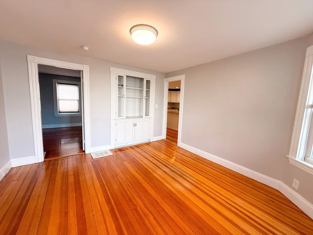 3 bed, 2 bath apartment for rent at 3 Elm St Unit 1, Natick — photo 11 of 16
