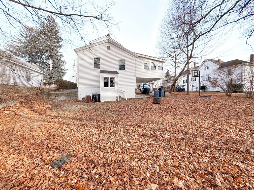3 bed, 2 bath apartment for rent at 3 Elm St Unit 1, Natick — photo 15 of 16