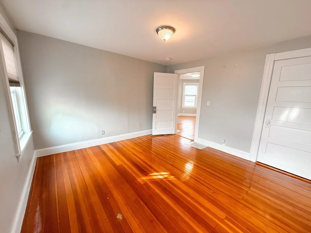 3 bed, 2 bath apartment for rent at 3 Elm St Unit 1, Natick — photo 12 of 16