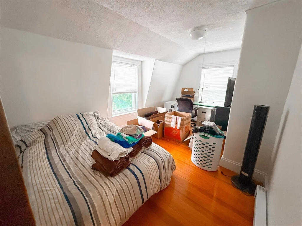 3 bed, 2 bath apartment for rent at 3 Elm St Unit 2, Natick — photo 14 of 16