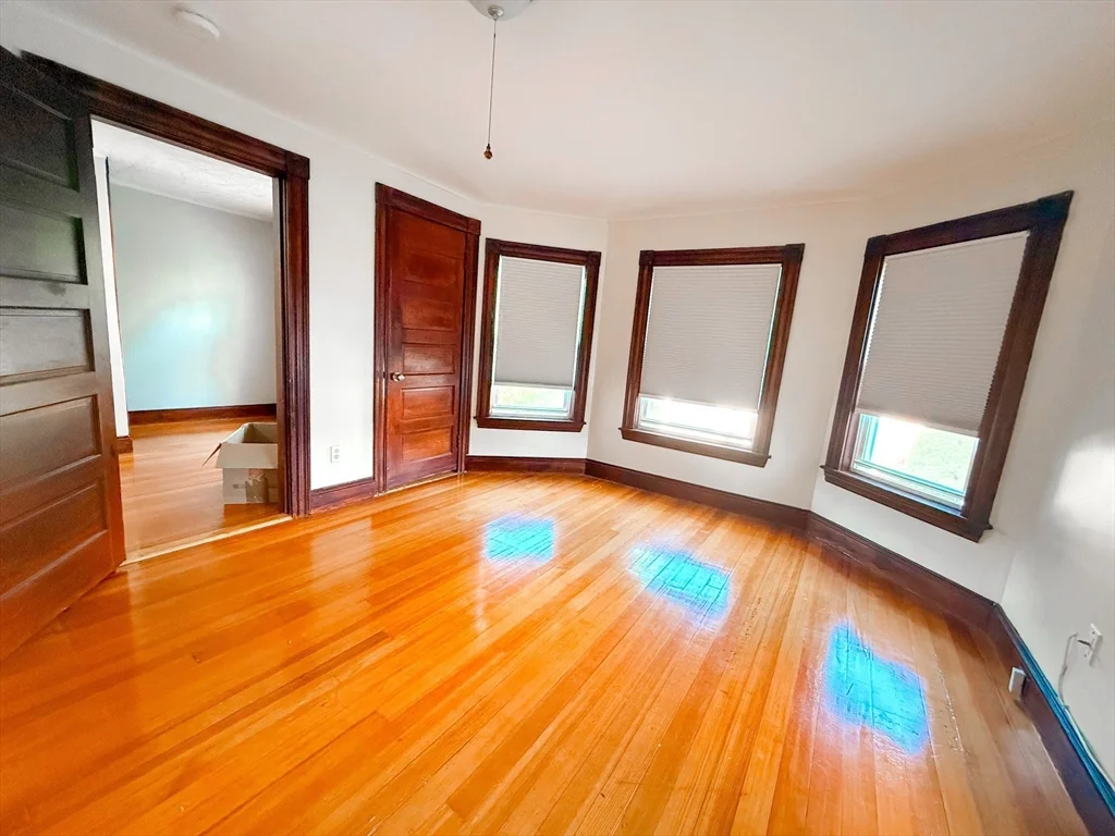3 bed, 2 bath apartment for rent at 3 Elm St Unit 2, Natick — photo 7 of 16