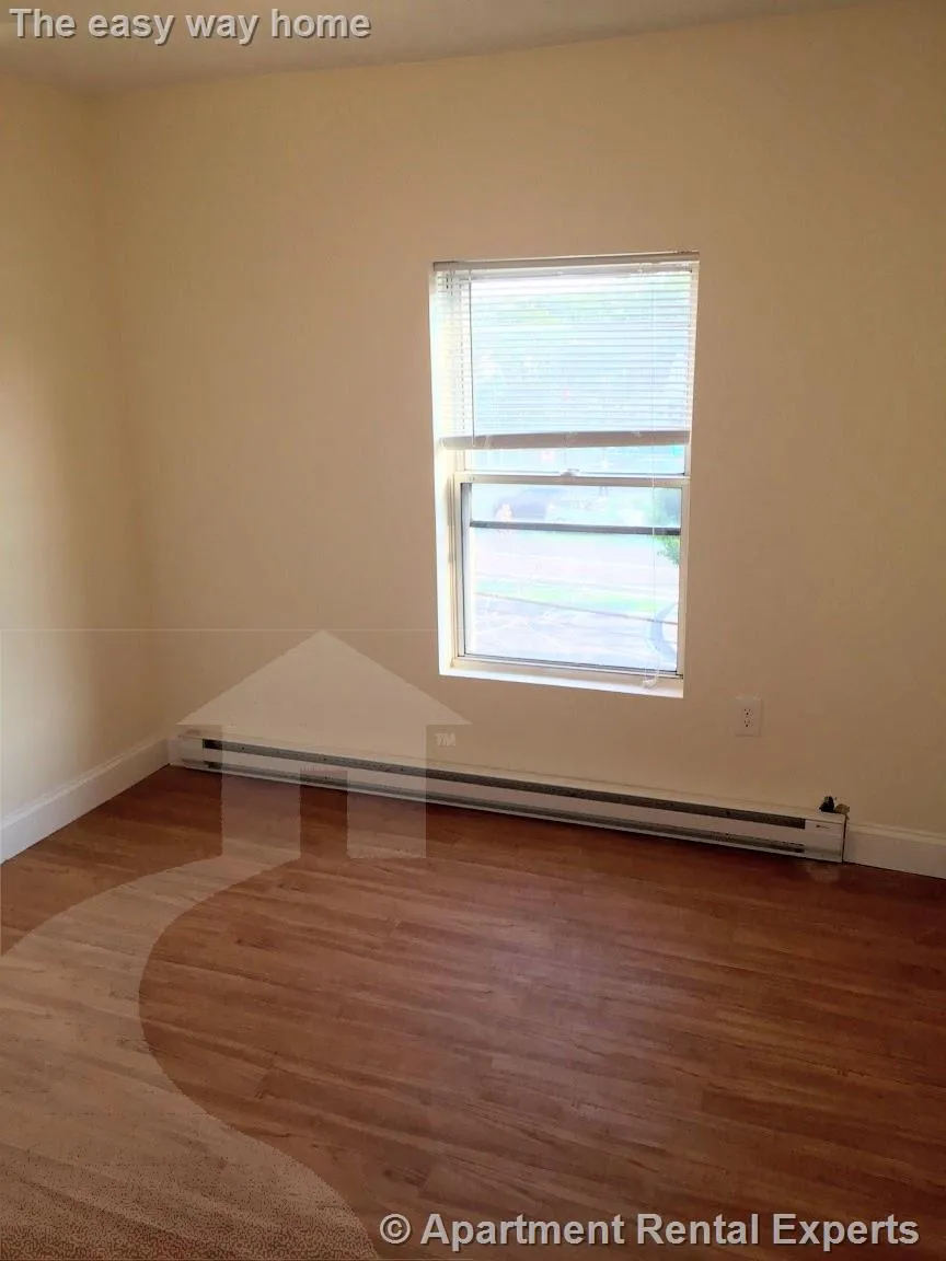 2 bed, 1 bath apartment for rent at 3 Elm St Unit 3, Porter Square — photo 6 of 9