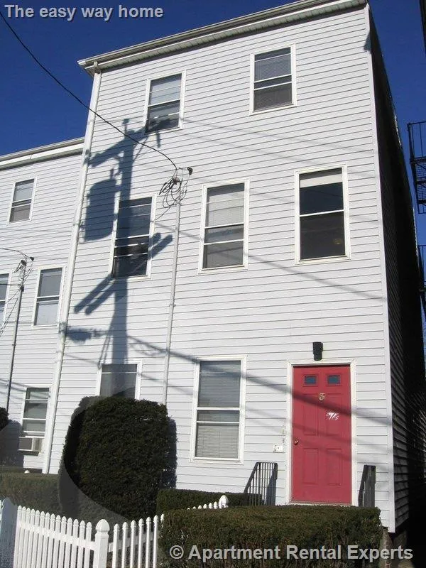 2 bed, 1 bath apartment for rent at 3 Elm St Unit 3, Porter Square — photo 9 of 9
