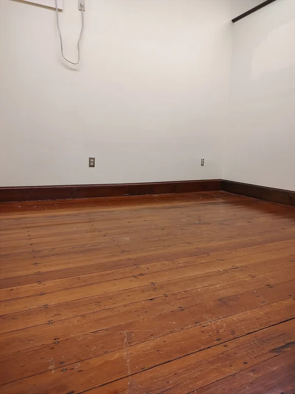 Studio bed, 1 bath apartment for rent at 3 Elm Unit left, Framingham — photo 5 of 8