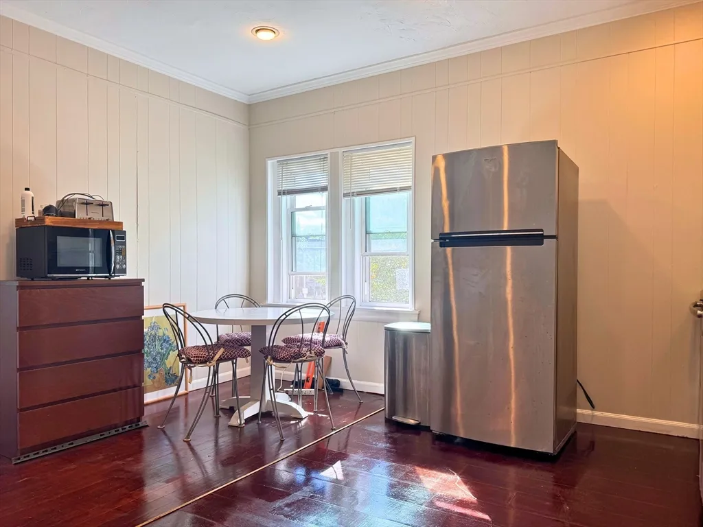 2 bed, 1 bath apartment for rent at 3 Englewood Ave Unit 6, Columbus Park — photo 4 of 14