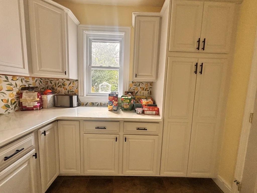 4 bed, 2 bath apartment for rent at 3 Fayette St Unit 2, Harvard Square — photo 3 of 13