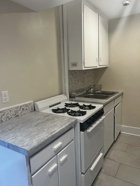 1 bed, 1 bath apartment for rent at 3 Fellows St Unit 3, Danvers — photo 4 of 15