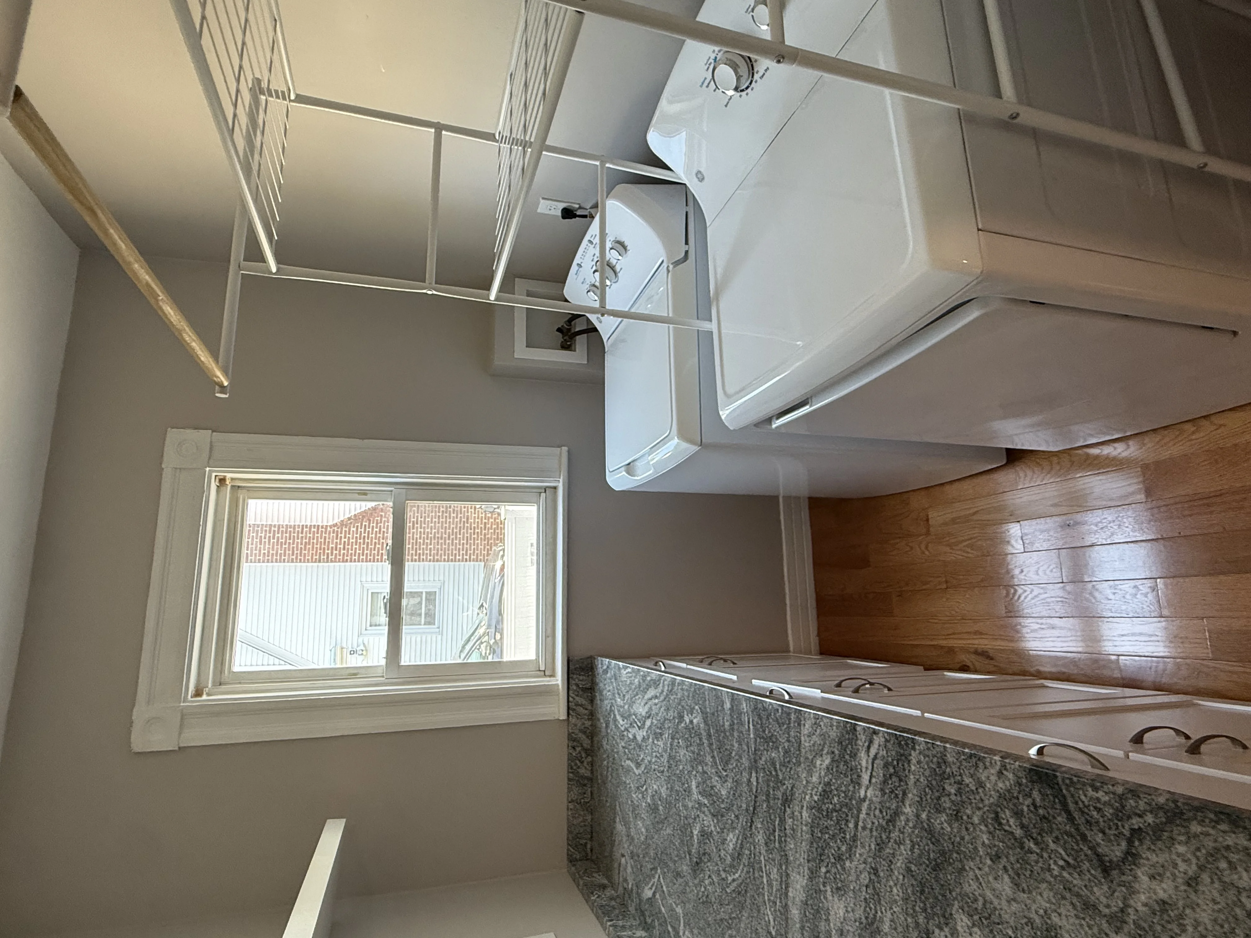 3 bed, 1 bath apartment for rent at 3 Fifield St Unit 3, Watertown — photo 5 of 13
