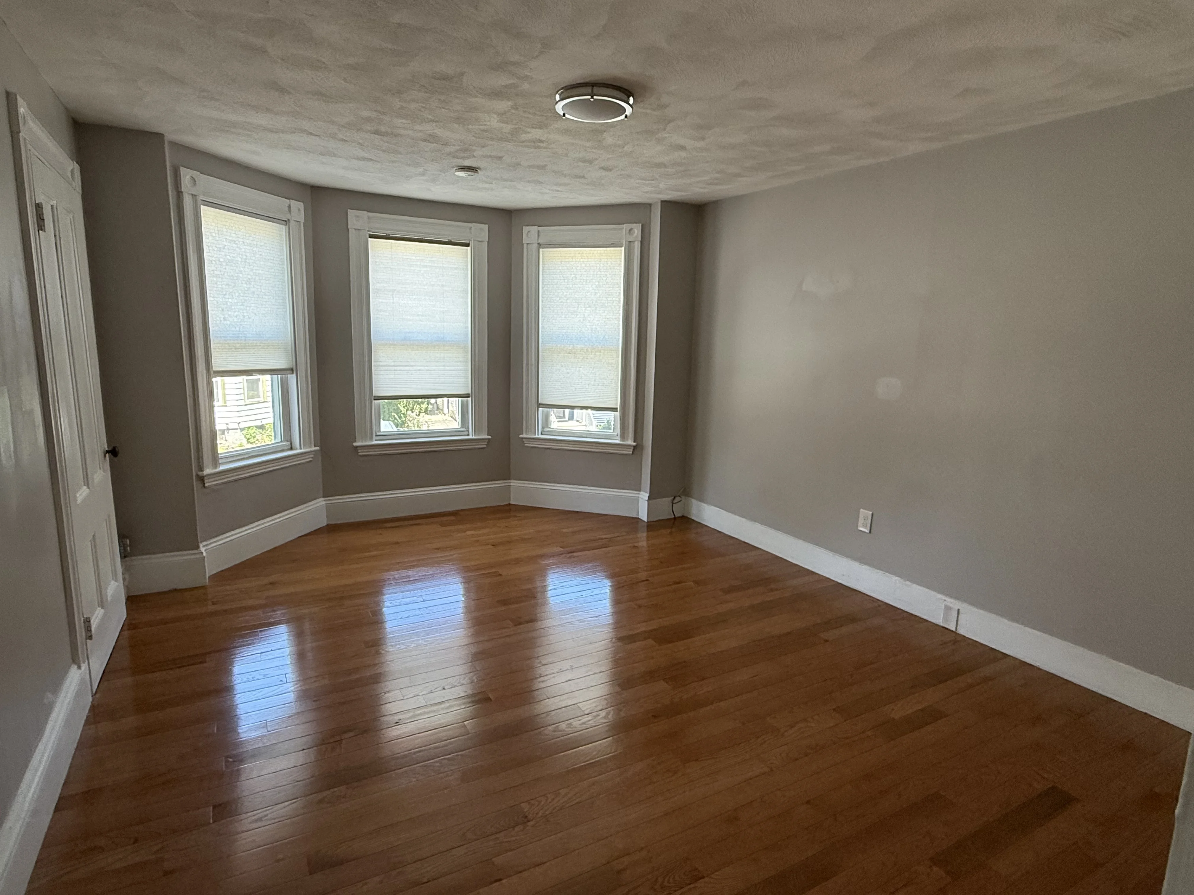 3 bed, 1 bath apartment for rent at 3 Fifield St Unit 3, Watertown — photo 11 of 13