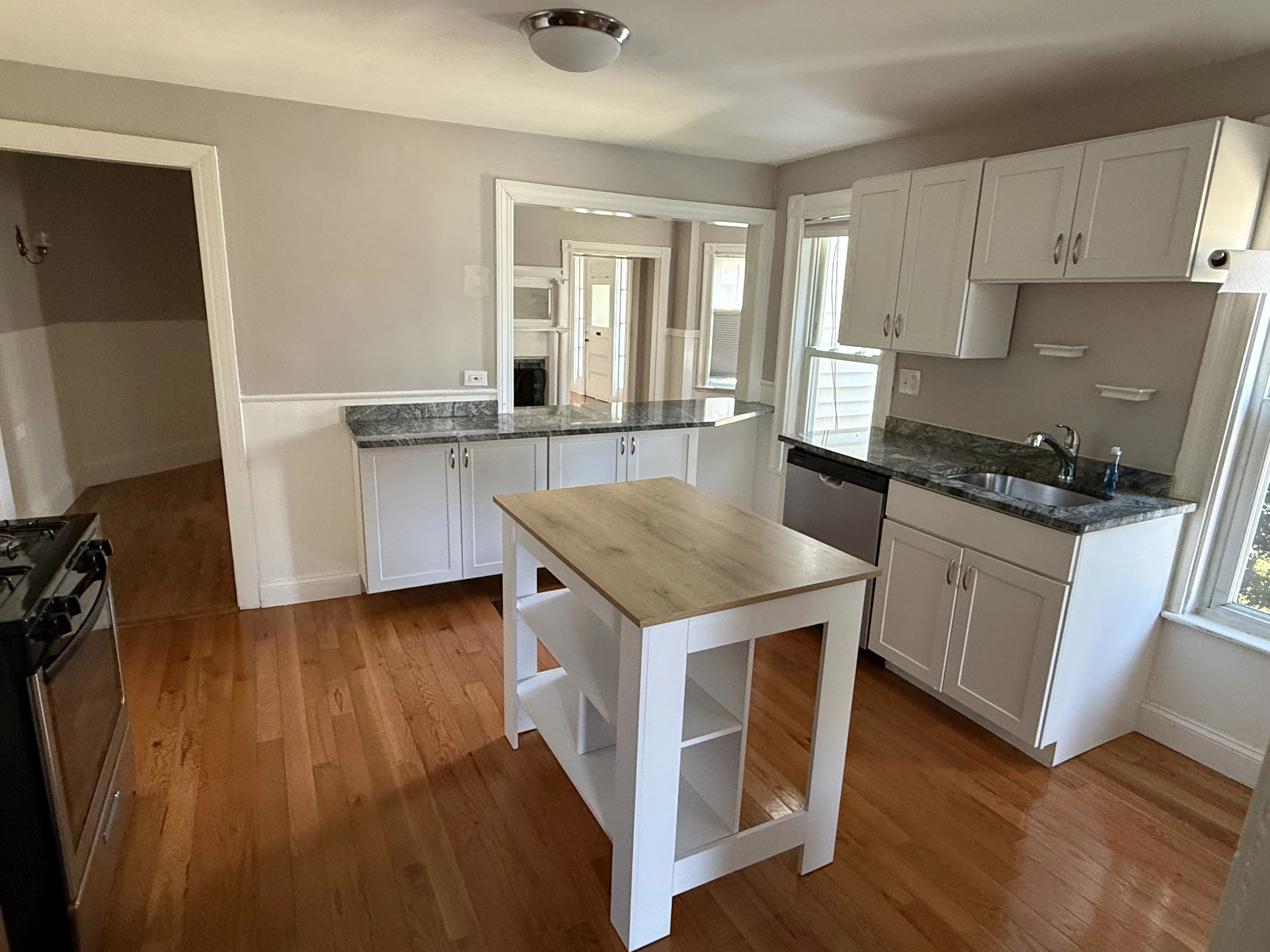 3 bed, 1 bath apartment for rent at 3 Fifield St Unit 3, Watertown