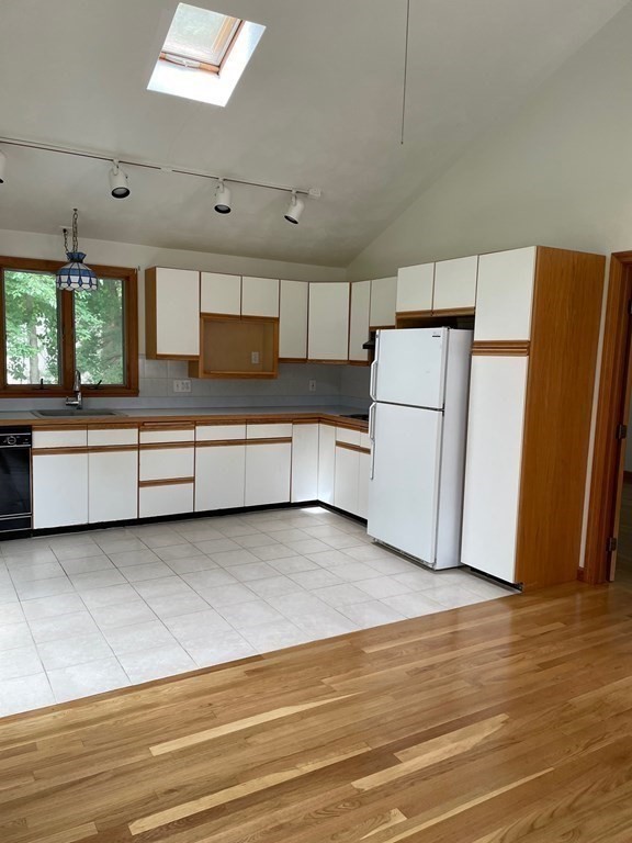 1 bed, 1 bath apartment for rent at 3 Foley Dr Unit 1, North Reading — photo 12 of 16
